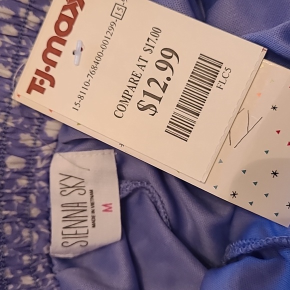 Blue ruffle shorts - Picture 2 of 2